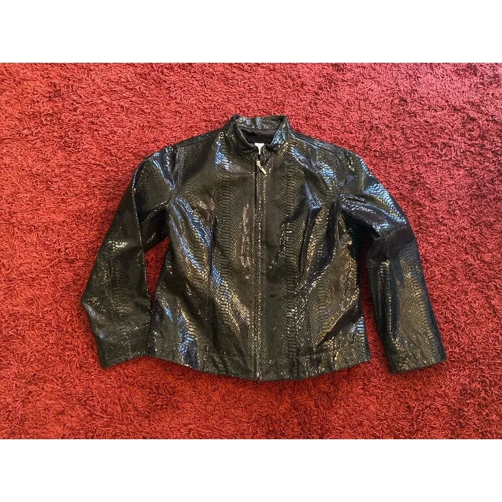 Chico’s Snakeskin Leather Jacket Women’s Size 2 Black Full Zip